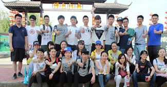 勝通貨架公司2015之綠色江南