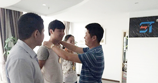 競爭！榮譽(yù)！機(jī)會！越努力，越幸運(yùn)！