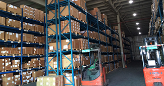 勝通貨架專注庫房橫梁式貨架10年!