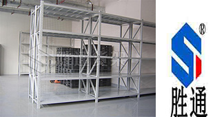 網絡讓合作零距離，喬司客戶選購疊裝衣服貨架有技巧