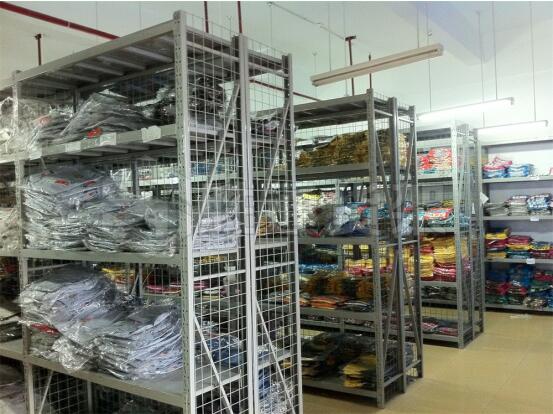 超市貨架定制，勝通貨架更專(zhuān)業(yè)