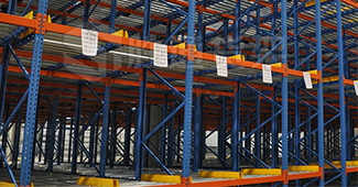 重力式貨架的優(yōu)點及缺點，勝通貨架帶你了解重力式貨架