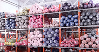 服裝廠使用的面料貨架怎樣擺放？