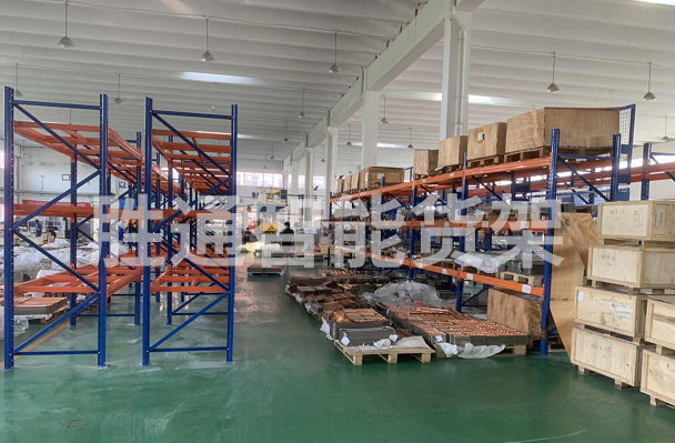 浙江錦欣節能科技重型橫梁貨架100多組成功交付使用