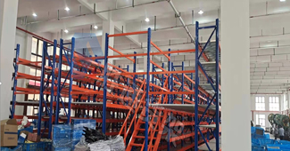 承重性強的閣樓貨架，溫州豪華汽車配件只認(rèn)準(zhǔn)勝通出品！