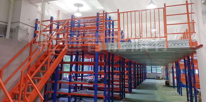 勝通閣樓貨架入駐浙江海盾倉(cāng)庫(kù)，承重性強(qiáng)，儲(chǔ)存更驚人！