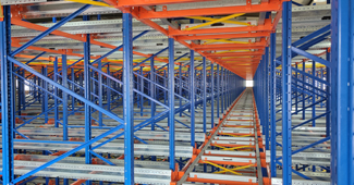 一款定制型的穿梭式貨架，讓海寧金潮實業(yè)的倉儲物流迎來了大變化！