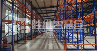 塑業(yè)企業(yè)想節(jié)省倉儲成本？不妨看看這種重型橫梁式貨架！