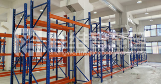 這款定制的重型貨架，幫你高效利用有限的倉庫面積，超省空間！
