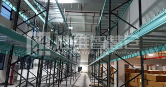 定制重型貨架解決空間不夠用問(wèn)題，讓實(shí)體企業(yè)倉(cāng)儲(chǔ)無(wú)憂！