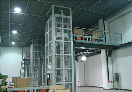 往復(fù)式提升機(jī)