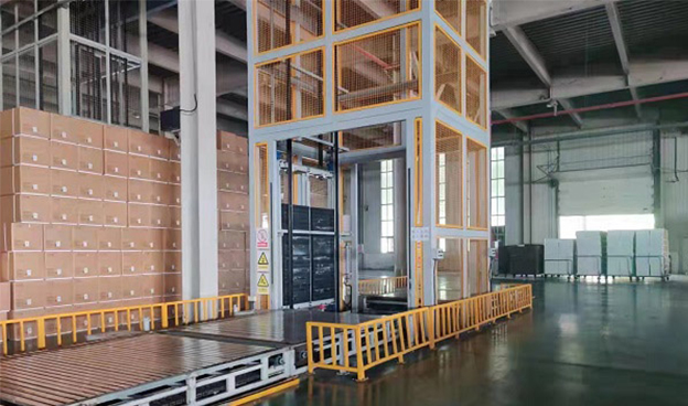 往復(fù)式提升機(jī)