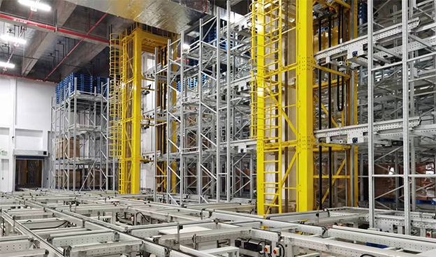 往復(fù)式提升機(jī)