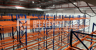 浙江某設(shè)備制造企業(yè)引進(jìn)重型貨架，實(shí)現(xiàn)物品分類儲(chǔ)存與高效周轉(zhuǎn)