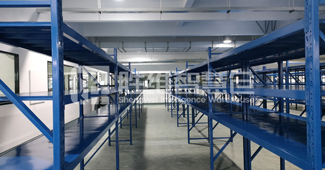 勝維智慧倉(cāng)精細(xì)定制中型貨架，提升電子企業(yè)倉(cāng)儲(chǔ)效率！