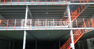 浙江塑料制品企業(yè)通過定制鋼平臺(tái)實(shí)現(xiàn)倉(cāng)儲(chǔ)空間升級(jí)