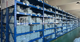 制造企業(yè)找對重型貨架廠家，大大提升倉儲效率！