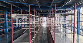 承重強、空間大，這款定制型閣樓貨架將企業(yè)倉儲難題全搞定！
