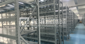 機(jī)械企業(yè)倉儲大升級，這款定制型的料箱立體貨架立大功！