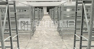 新材料企業(yè)倉儲升級記：中型貨架如何發(fā)揮大作用？