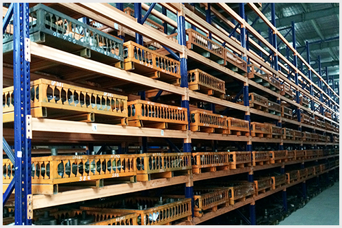 中型倉(cāng)儲(chǔ)貨架