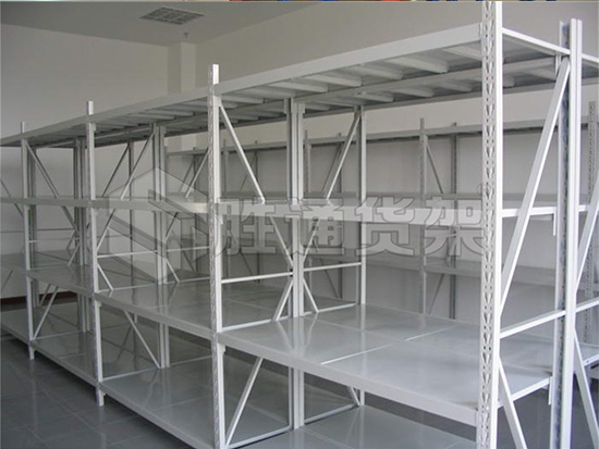 標(biāo)準(zhǔn)貨架的分類(lèi),輕型貨架.jpg 標(biāo)準(zhǔn)貨架的分類(lèi),輕型貨架.jpg