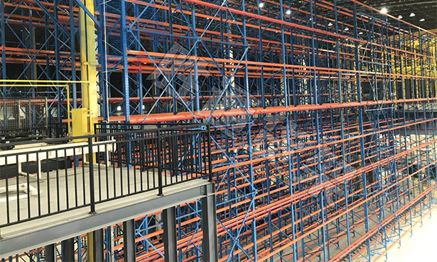 麒盛科技自動(dòng)化貨架安裝.jpg