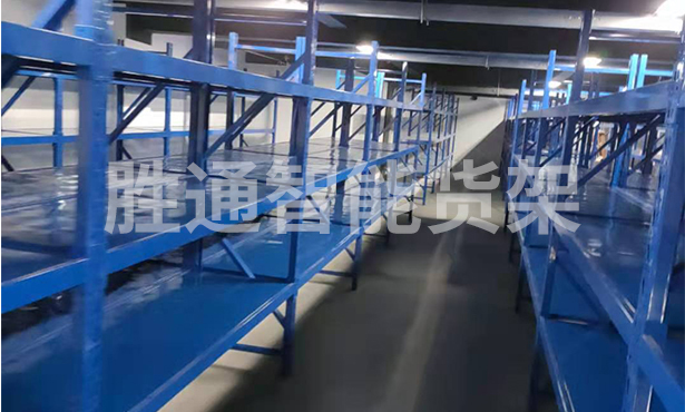 博璐亞電氣中型貨架.jpg