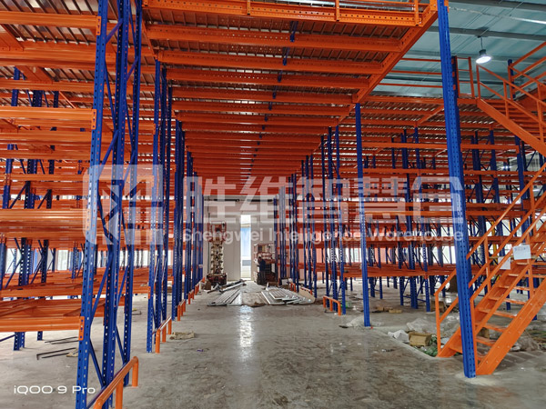 閣樓貨架1 閣樓貨架1