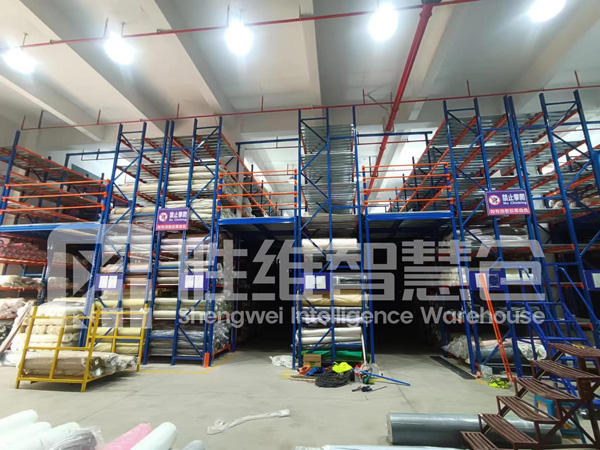 閣樓貨架 閣樓貨架