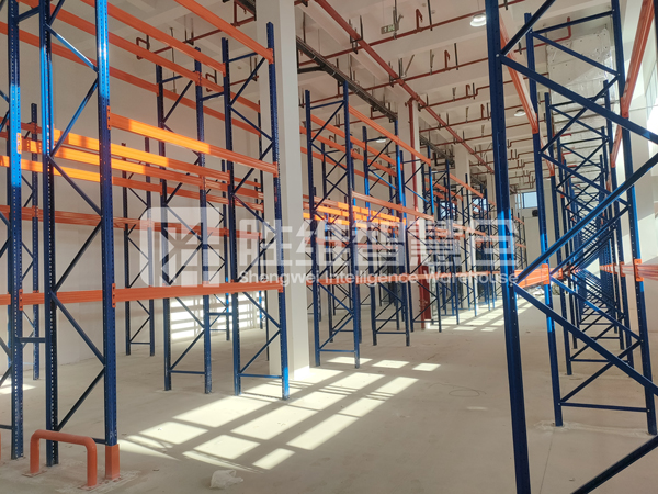 重型貨架2600.jpg 重型貨架2600.jpg