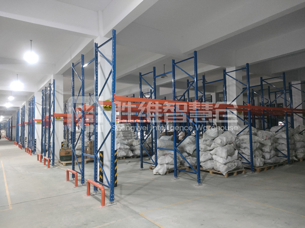 重型貨架2600.jpg 重型貨架2600.jpg