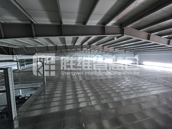 鋼平臺(tái)2600.jpg 鋼平臺(tái)2600.jpg